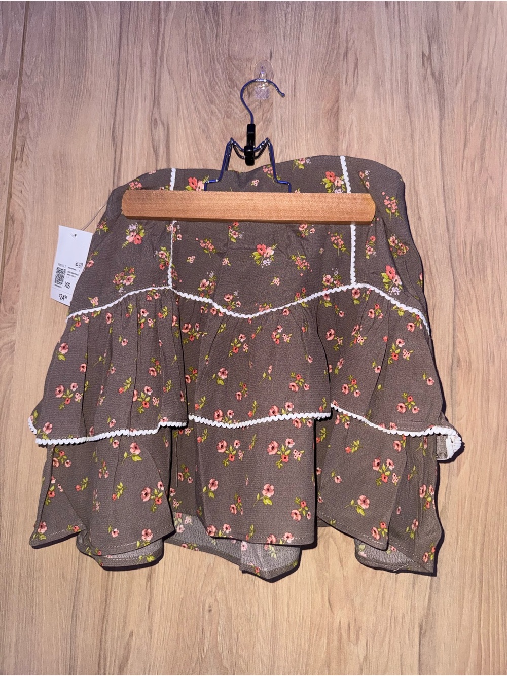 🔚Forever 21 Olive Mini Skirt with Pink Floral Print